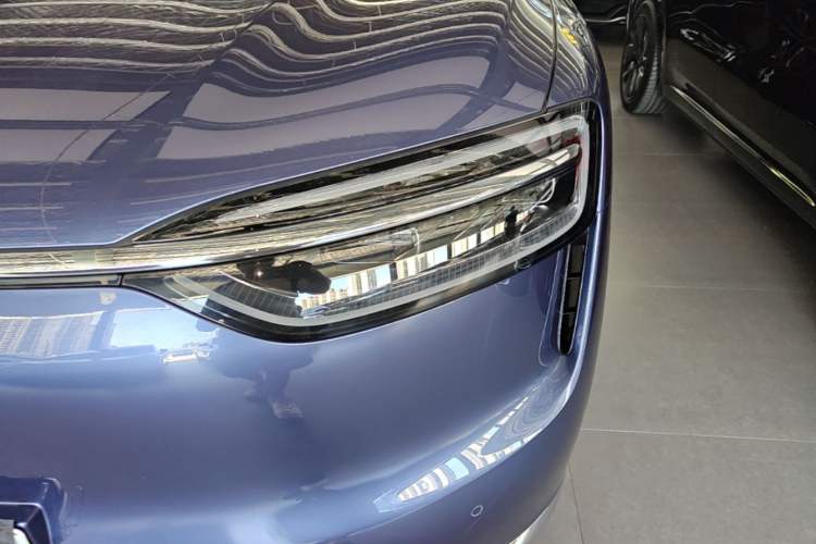 Used Hima AITO M7 2026 Model Range-Extending Ultra All-Wheel Drive 5-Seater Version Left Front Headlight