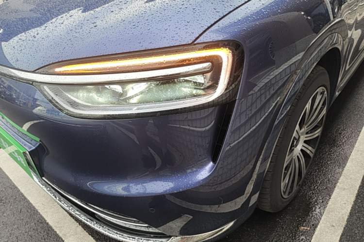 Used Hima AITO M7 2026 Model Range-Extending Ultra All-Wheel Drive 6-Seater Version Left Front Headlight