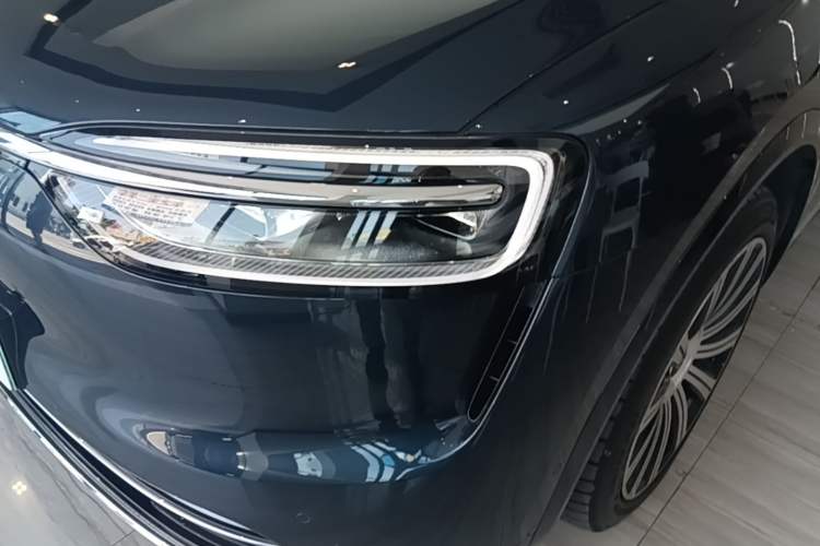 Used Hima AITO M7 2026 Model Range-Extending Ultra All-Wheel Drive 5-Seater Version Left Front Headlight