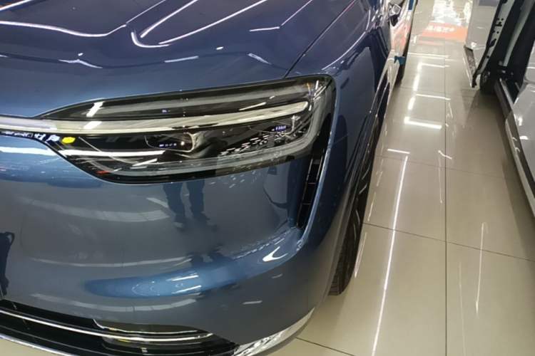 Used Hima AITO M7 2026 Model Range-Extending Ultra All-Wheel Drive 5-Seater Version Left Front Headlight