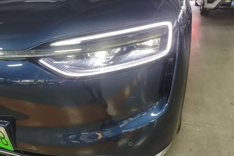 Used Hima AITO M7 2026 Model Range-Extending Max All-Wheel Drive 6-Seater Version Left Front Headlight