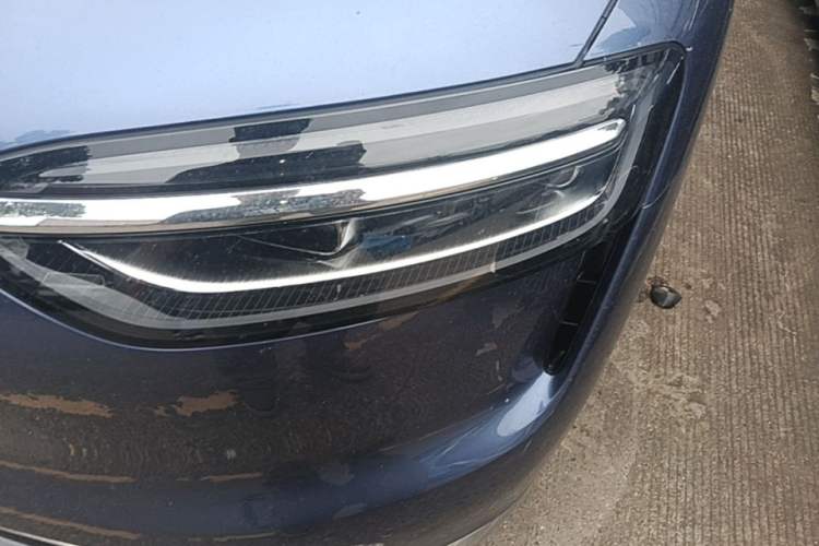 Used Hima AITO M7 2026 Model Range-Extending Ultra All-Wheel Drive 6-Seater Version Left Front Headlight
