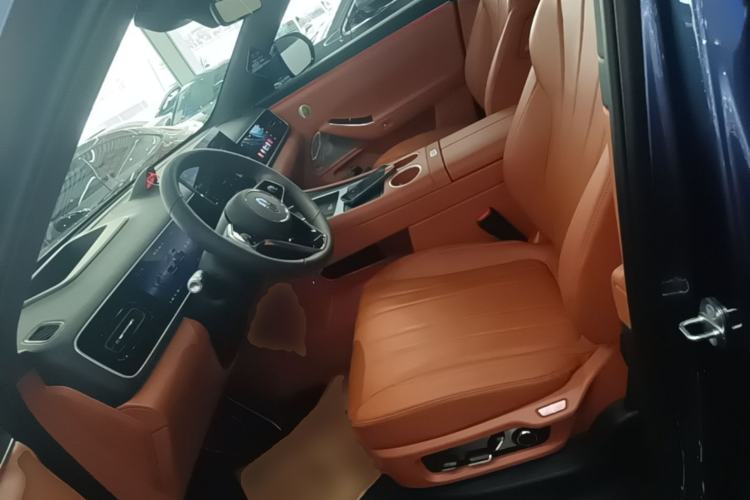 Used Hima AITO M7 2026 Model Pure Electric Max All-Wheel Drive 5-Seater Version Left Front Seat