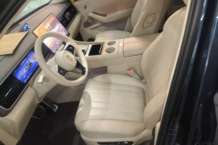 Used Hima AITO M7 2026 Model Range-Extending Max All-Wheel Drive 6-Seater Version Left Front Seat