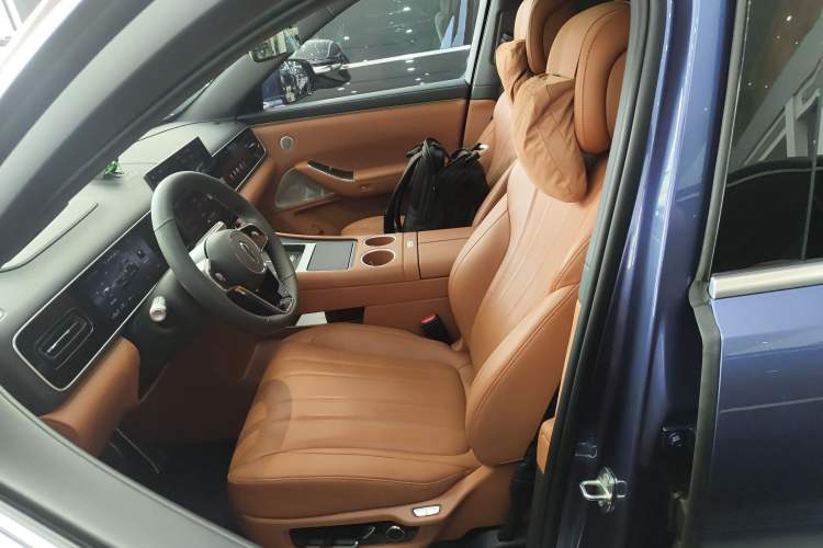 Used Hima AITO M7 2026 Model Range-Extending Ultra All-Wheel Drive 5-Seater Version Left Front Seat