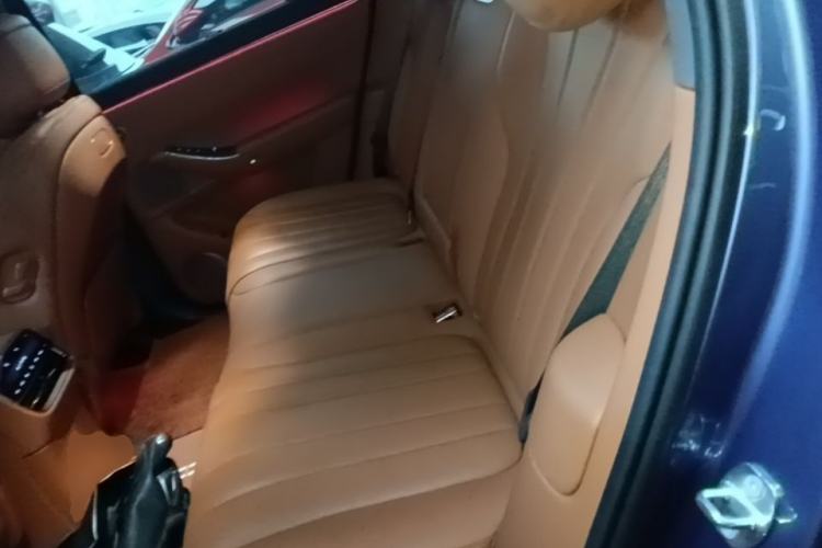 Used Hima AITO M7 2026 Model Range-Extending Ultra All-Wheel Drive 5-Seater Version Left Rear Seat