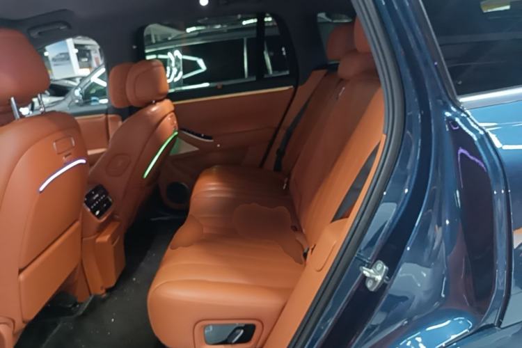 Used Hima AITO M7 2026 Model Range-Extending Pro+ All-Wheel Drive 5-Seater Version Left Rear Seat