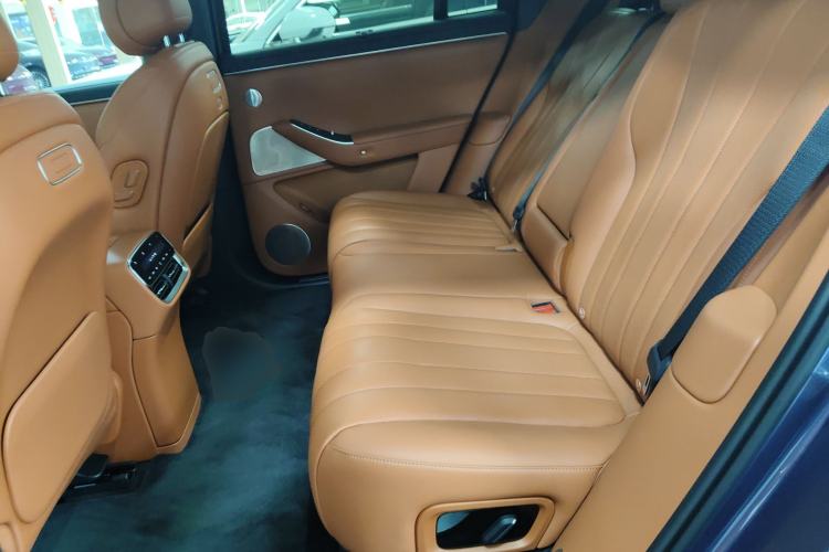 Used Hima AITO M7 2026 Model Range-Extending Ultra All-Wheel Drive 5-Seater Version Left Rear Seat