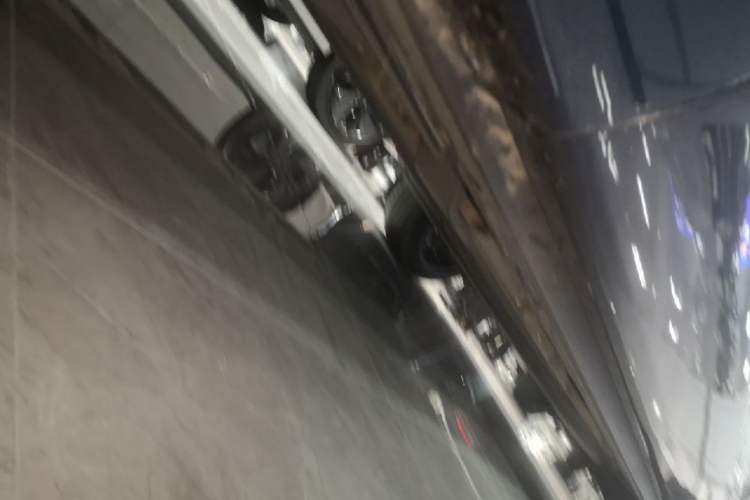Used Hima AITO M7 2026 Model Range-Extending Max All-Wheel Drive 5-Seater Version Left Side Sill