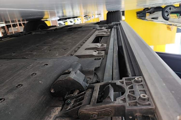 Used Hima AITO M7 2026 Model Range-Extending Max All-Wheel Drive 5-Seater Version Left Side Sill
