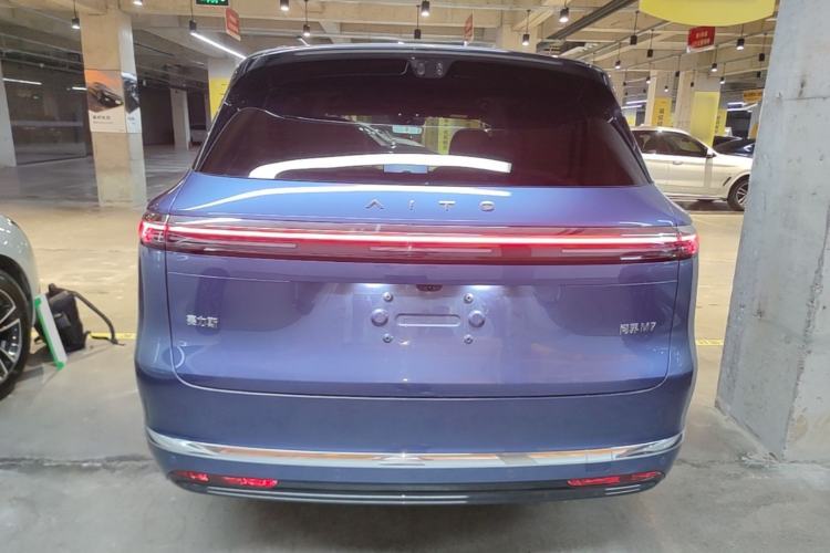 Used Hima AITO M7 2026 Model Range-Extending Ultra All-Wheel Drive 5-Seater Version Rear