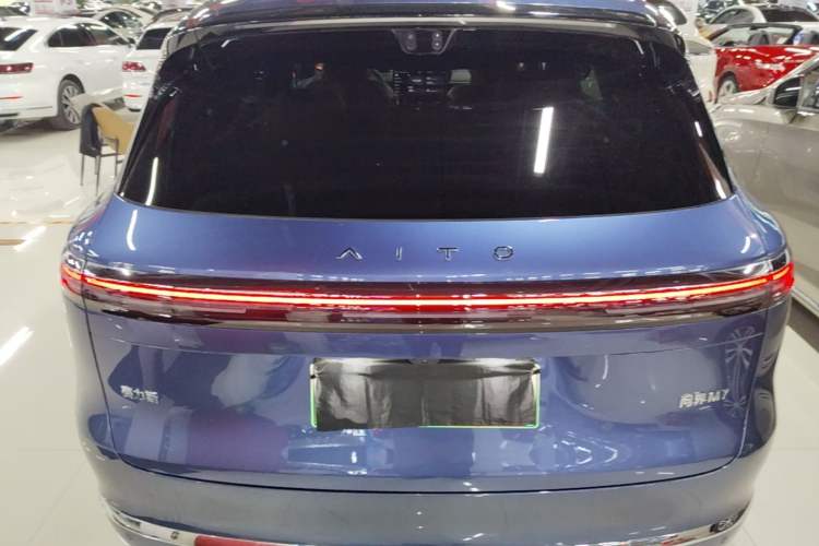 Used Hima AITO M7 2026 Model Range-Extending Ultra All-Wheel Drive 5-Seater Version Rear