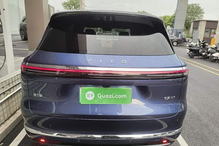 Used Hima AITO M7 2026 Model Range-Extending Ultra All-Wheel Drive 6-Seater Version Rear