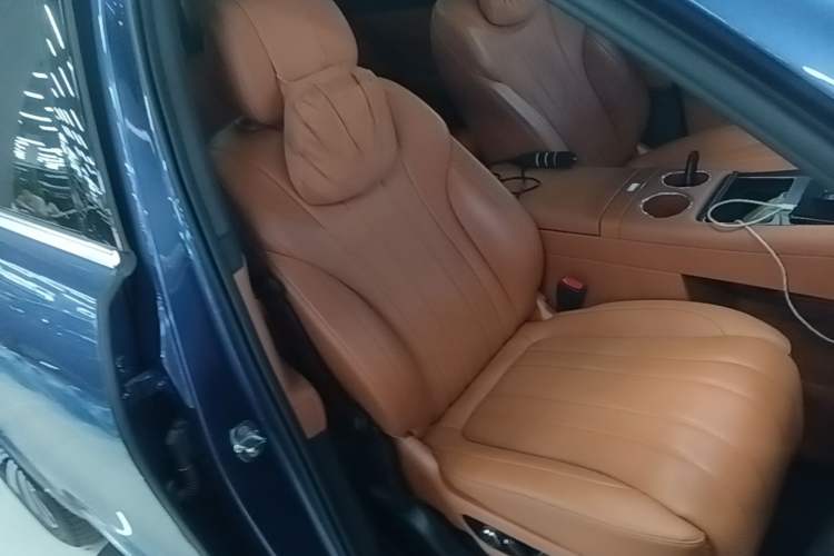 Used Hima AITO M7 2026 Model Range-Extending Ultra All-Wheel Drive 5-Seater Version Right Front Seat