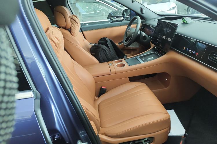 Used Hima AITO M7 2026 Model Range-Extending Ultra All-Wheel Drive 5-Seater Version Right Front Seat