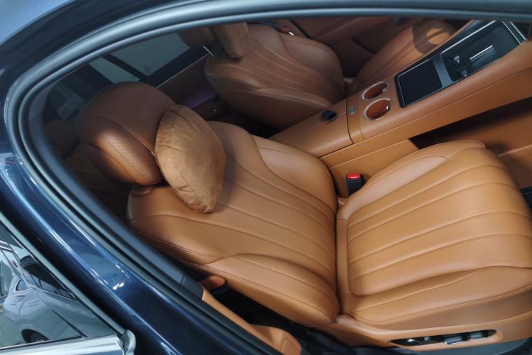 Used Hima AITO M7  Right Front Seat
