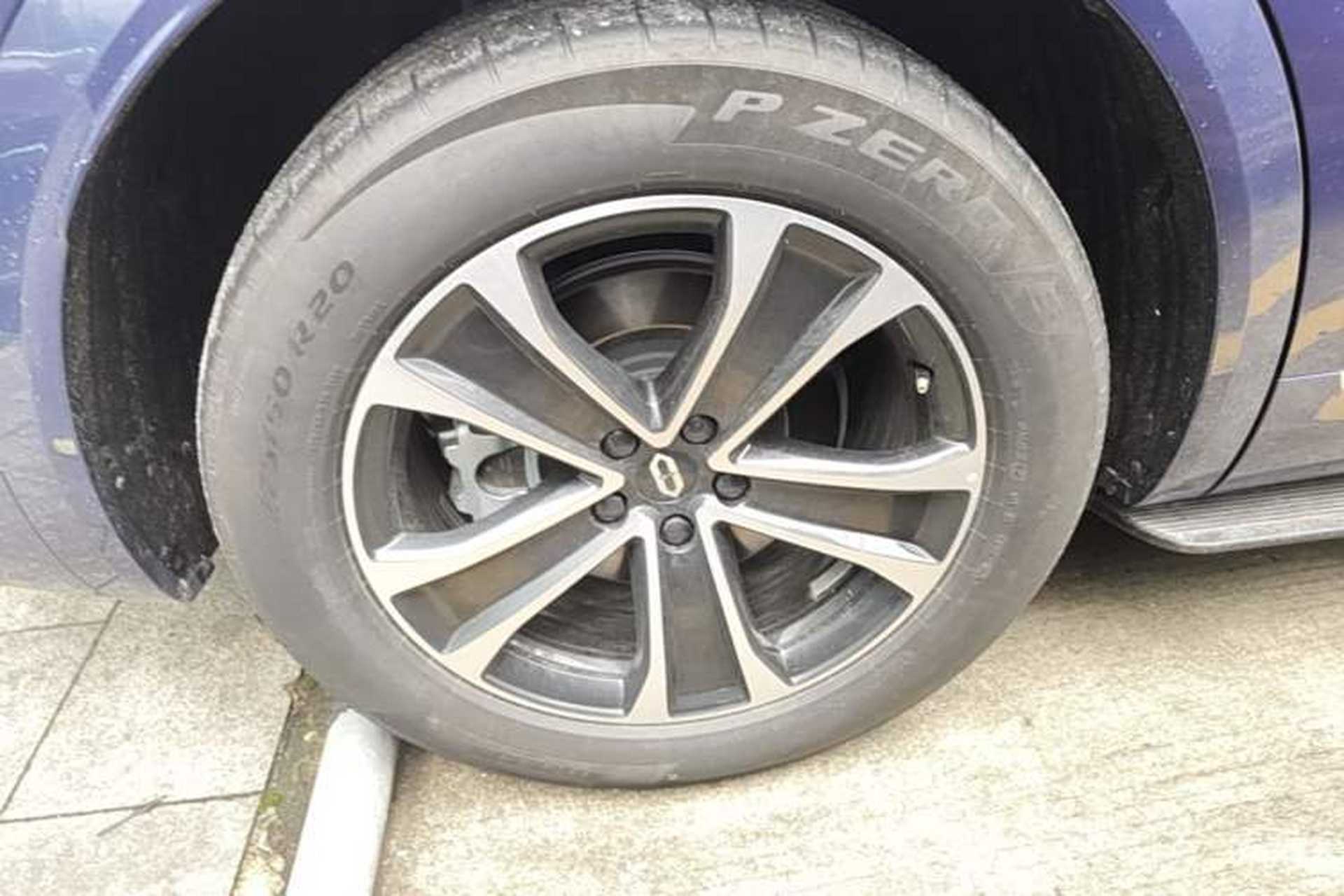 Used Hima AITO M7 2026 Model Pure Electric Ultra All-Wheel Drive 5-Seater Version Right Rear Wheel Hub