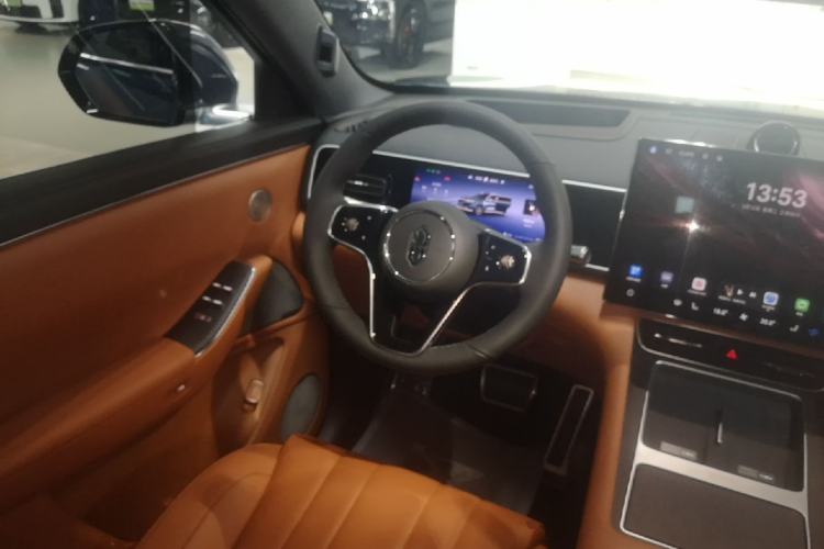 Used Hima AITO M7 2026 Model Range-Extending Max All-Wheel Drive 5-Seater Version Steering Wheel