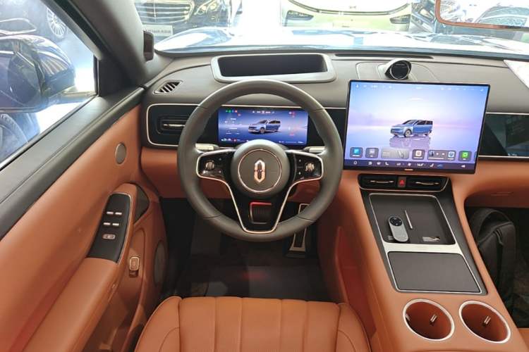 Used Hima AITO M7 2026 Model Range-Extending Ultra All-Wheel Drive 5-Seater Version Steering Wheel