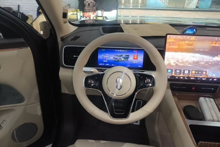 Used Hima AITO M7 2026 Model Range-Extending Max All-Wheel Drive 6-Seater Version Steering Wheel