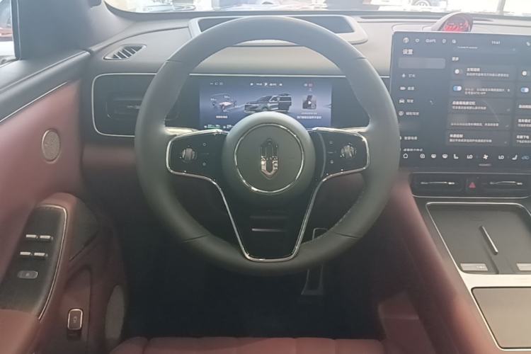 Used Hima AITO M7 2026 Model Range-Extending Ultra All-Wheel Drive 5-Seater Version Steering Wheel