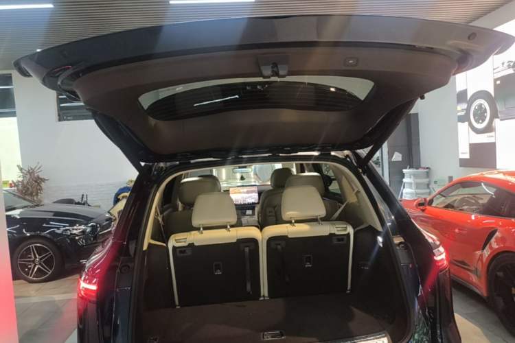 Used Hima AITO M7 2026 Model Range-Extending Max All-Wheel Drive 6-Seater Version Trunk