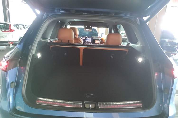 Used Hima AITO M7 2026 Model Range-Extending Ultra All-Wheel Drive 5-Seater Version Trunk