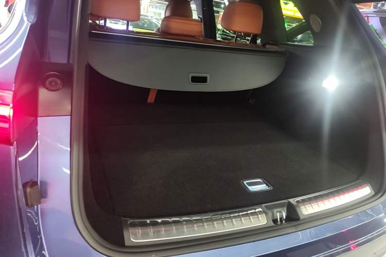 Used Hima AITO M7 2026 Model Range-Extending Max All-Wheel Drive 5-Seater Version Trunk