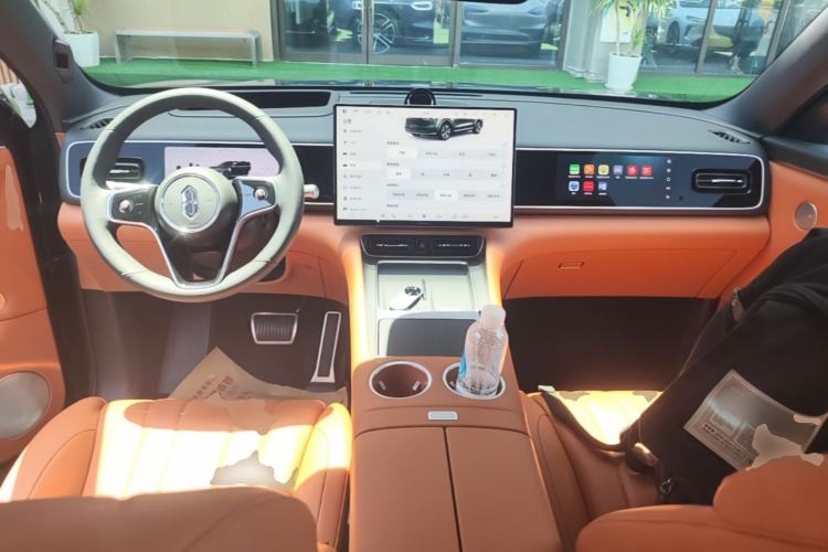 Used Hima AITO M7 2026 Model Range-Extending Ultra All-Wheel Drive 5-Seater Version Center Console