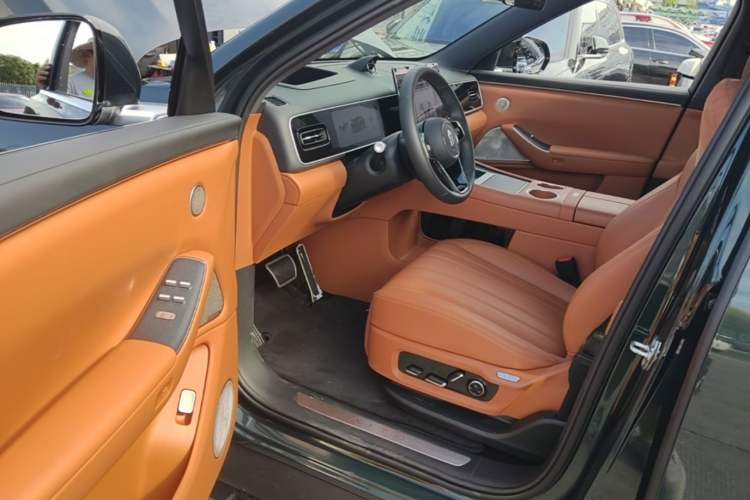 Used Hima AITO M7 2026 Model Range-Extending Ultra All-Wheel Drive 5-Seater Version Driver Seat