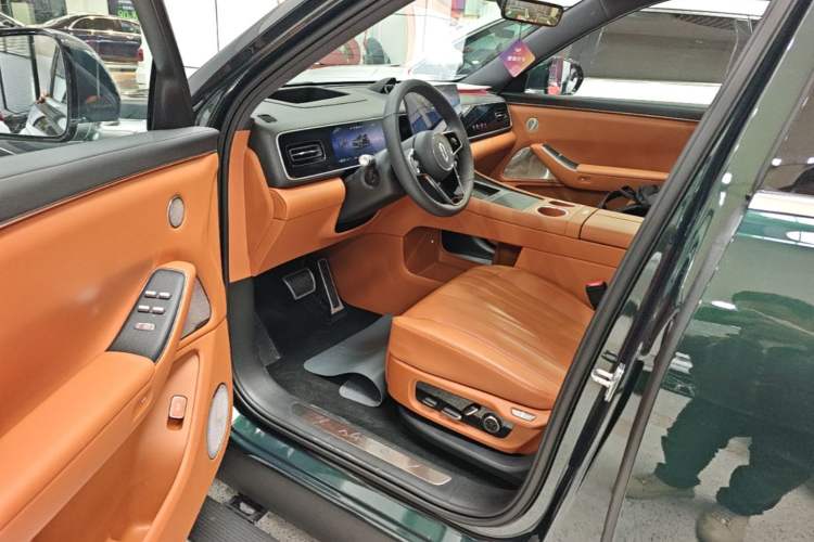 Used Hima AITO M7 2026 Model Range-Extending Ultra All-Wheel Drive 5-Seater Version Driver Seat