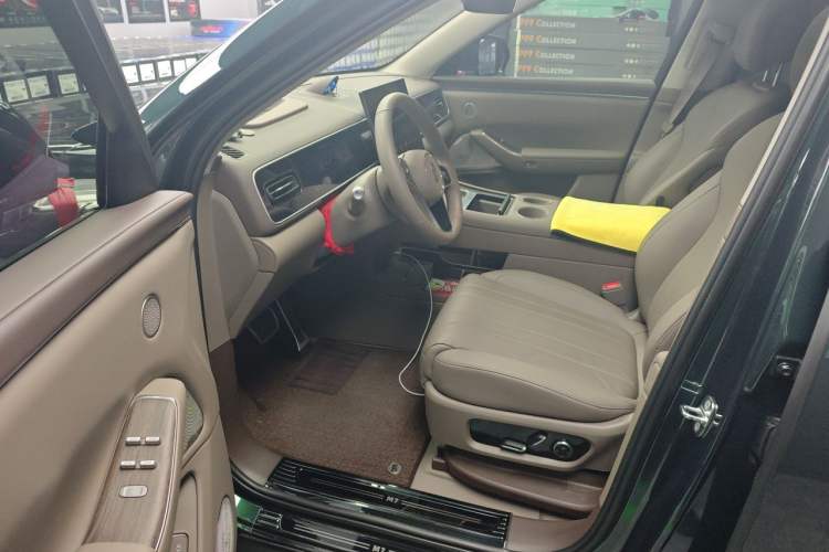 Used Hima AITO M7 2026 Model Range-Extending Max All-Wheel Drive 5-Seater Version Driver Seat