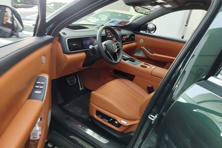 Used Hima AITO M7 2026 Model Range-Extending Ultra All-Wheel Drive 5-Seater Version Driver Seat