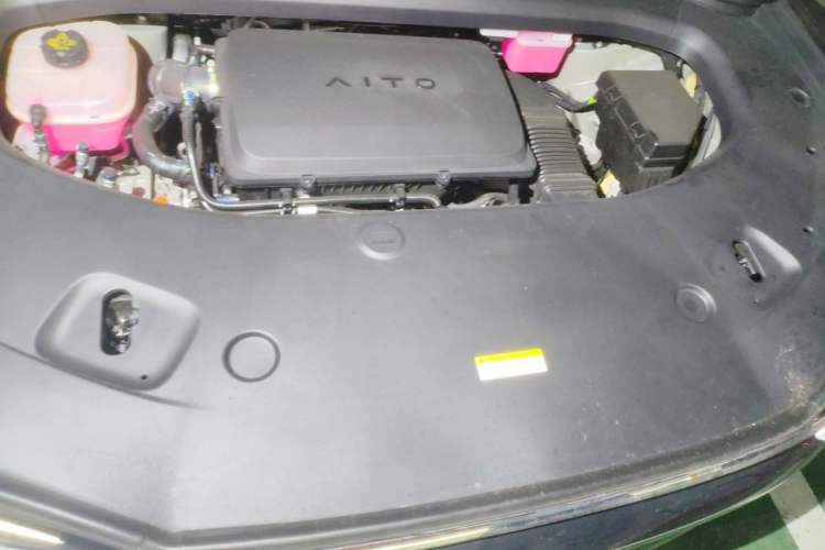 Used Hima AITO M7 2026 Model Range-Extending Max All-Wheel Drive 5-Seater Version Engine Bay