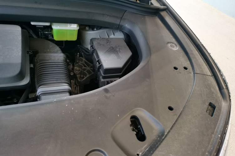 Used Hima AITO M7 2026 Model Range-Extending Ultra All-Wheel Drive 5-Seater Version Engine Bay Left