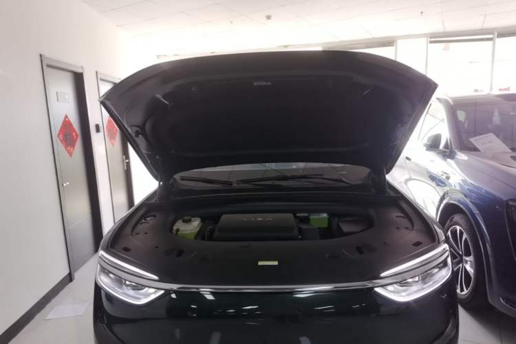 Used Hima AITO M7 2026 Model Range-Extending Ultra All-Wheel Drive 5-Seater Version Engine Bay