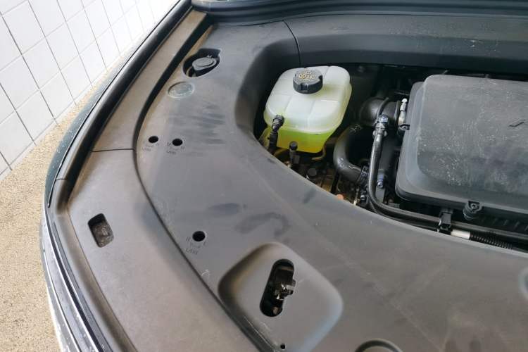 Used Hima AITO M7 2026 Model Range-Extending Ultra All-Wheel Drive 5-Seater Version Engine Bay Right
