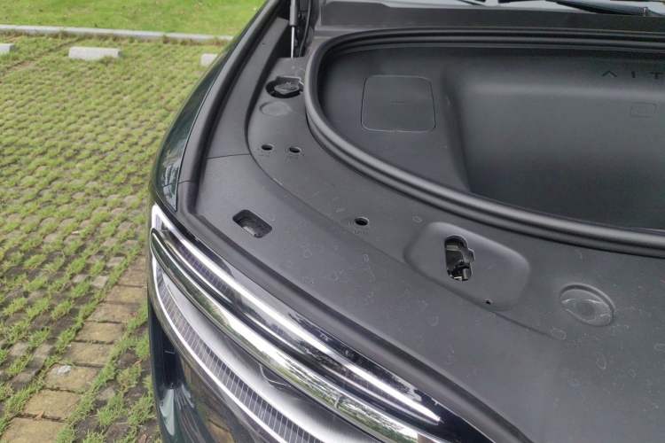 Used Hima AITO M7 2026 Model Pure Electric Max All-Wheel Drive 6-Seater Version Engine Bay Right