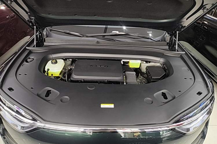 Used Hima AITO M7 2026 Model Range-Extending Ultra All-Wheel Drive 5-Seater Version Engine Bay