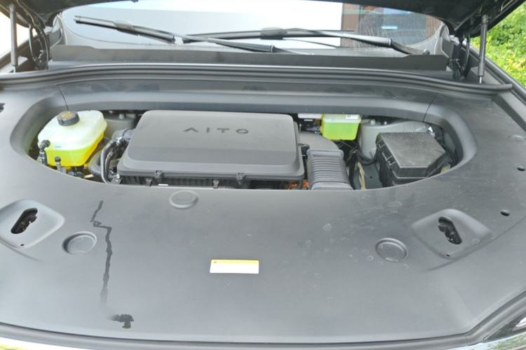 Used Hima AITO M7 2026 Model, Range-Extended Max Long-Range Version, 5 Seats Engine Bay