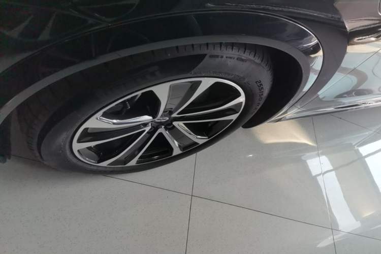Used Hima AITO M7 2026 Model Range-Extending Ultra All-Wheel Drive 5-Seater Version Exterior 2