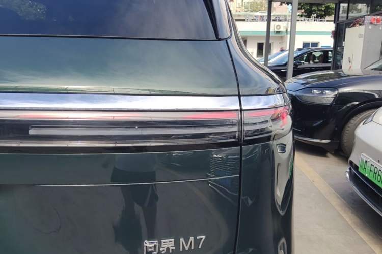 Used Hima AITO M7 2026 Model Range-Extending Ultra All-Wheel Drive 5-Seater Version Exterior 3