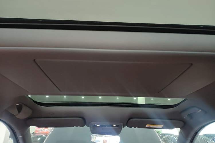 Used Hima AITO M7 2026 Model Range-Extending Ultra All-Wheel Drive 5-Seater Version Headliner