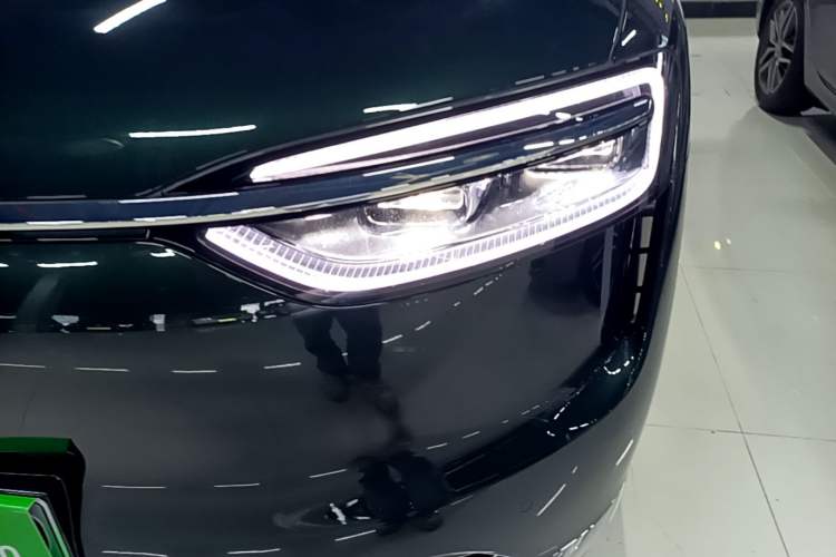 Used Hima AITO M7 2026 Model Range-Extending Ultra All-Wheel Drive 5-Seater Version Left Front Headlight