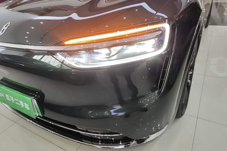 Used Hima AITO M7 2026 Model Range-Extending Ultra All-Wheel Drive 5-Seater Version Left Front Headlight