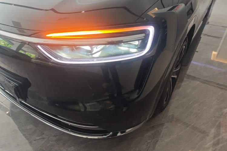 Used Hima AITO M7 2026 Model Range-Extending Ultra All-Wheel Drive 5-Seater Version Left Front Headlight