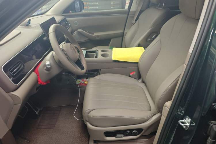 Used Hima AITO M7 2026 Model Range-Extending Max All-Wheel Drive 5-Seater Version Left Front Seat