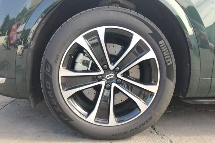 Used Hima AITO M7 2026 Model Range-Extending Ultra All-Wheel Drive 5-Seater Version Left Front Wheel Hub