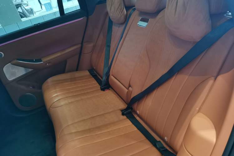Used Hima AITO M7 2026 Model Range-Extending Ultra All-Wheel Drive 5-Seater Version Left Rear Seat
