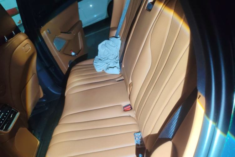 Used Hima AITO M7 2026 Model Range-Extending Max All-Wheel Drive 5-Seater Version Left Rear Seat